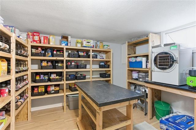 308 SE Colony Drive, Lee's Summit, MO 64063