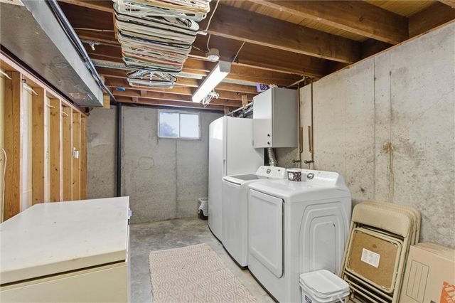 308 SE Colony Drive, Lee's Summit, MO 64063