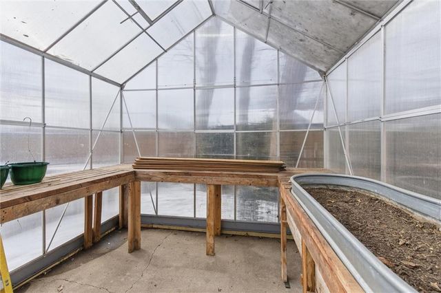 308 SE Colony Drive, Lee's Summit, MO 64063