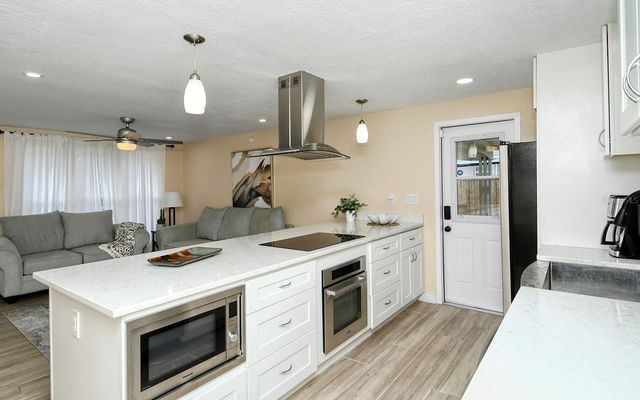 307 SOUTHLAND ROAD, Venice, FL 34293