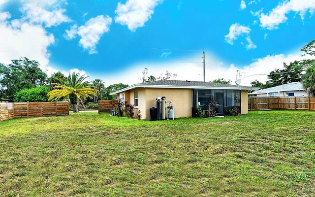 307 SOUTHLAND ROAD, Venice, FL 34293