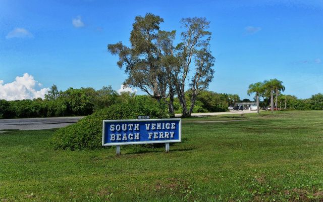 307 SOUTHLAND ROAD, Venice, FL 34293