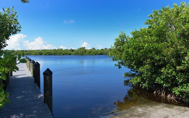 307 SOUTHLAND ROAD, Venice, FL 34293