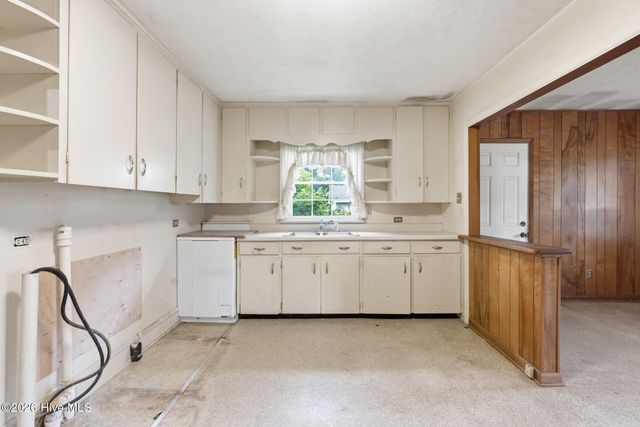 1115 Richmond Road, Rockingham, NC 28379