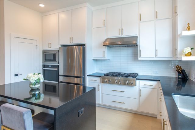 7228 Collin Mckinney Parkway, Mckinney, TX 75070