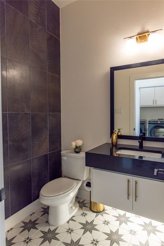 7228 Collin Mckinney Parkway, Mckinney, TX 75070