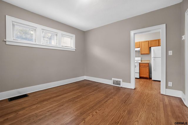 2724 Whitmore Street, Omaha, NE 68112