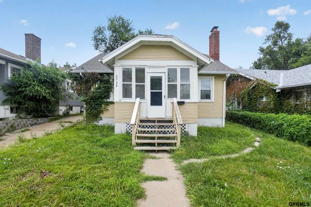 2724 Whitmore Street, Omaha, NE 68112