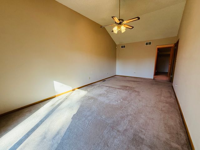 1209 Lakewood Drive D, Morris, IL 60450