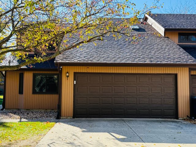 1209 Lakewood Drive D, Morris, IL 60450