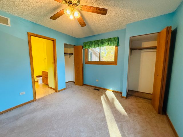 1209 Lakewood Drive D, Morris, IL 60450