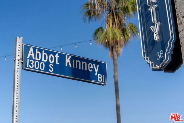 2300 Grand Canal, Venice, CA 90291