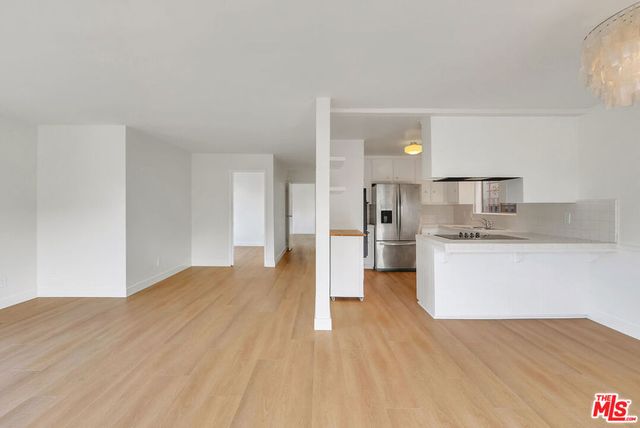 2300 Grand Canal, Venice, CA 90291