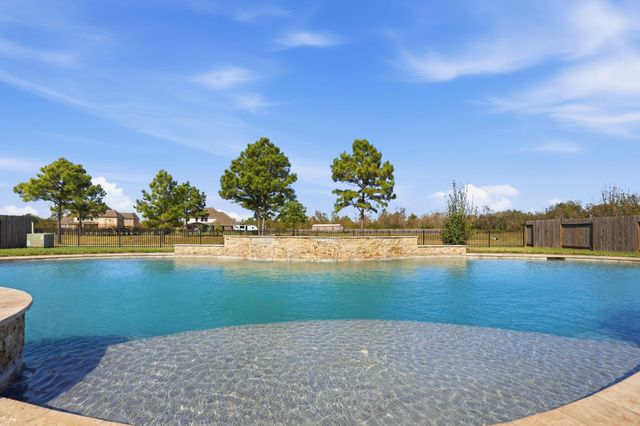 4115 Broadmoor Drive, Mont Belvieu, TX 77523