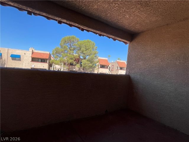 4111 Sanderling Circle 354, Las Vegas, NV 89103