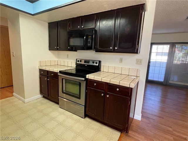 4111 Sanderling Circle 354, Las Vegas, NV 89103