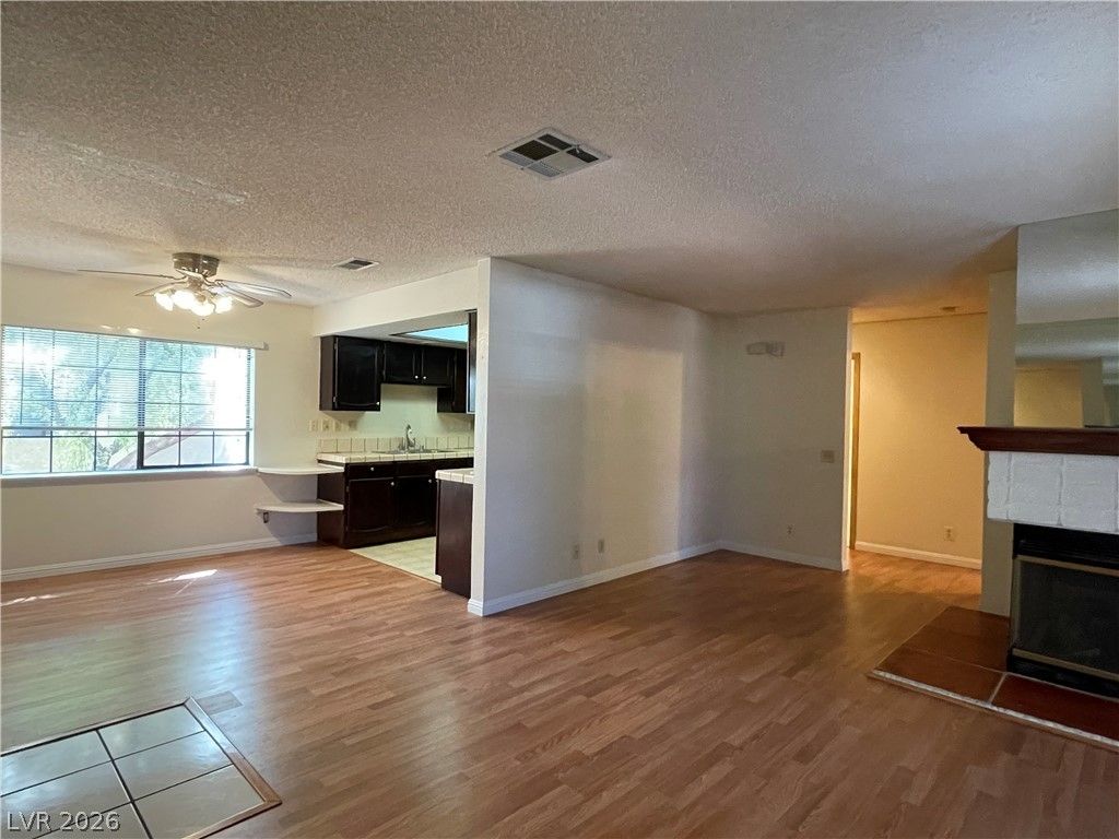 4111 Sanderling Circle 354, Las Vegas, NV 89103