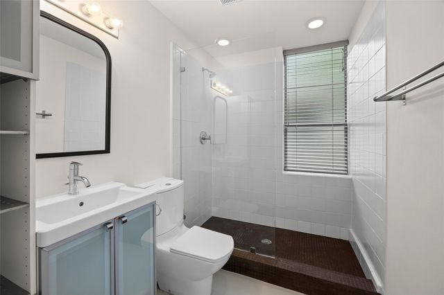 1305 Chestnut Ave, Austin, TX 78702