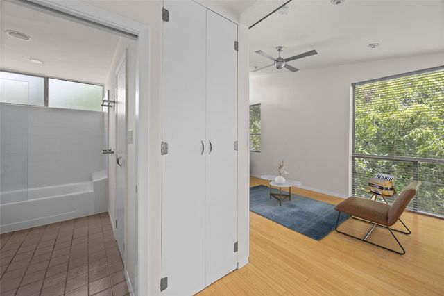 1305 Chestnut Ave, Austin, TX 78702