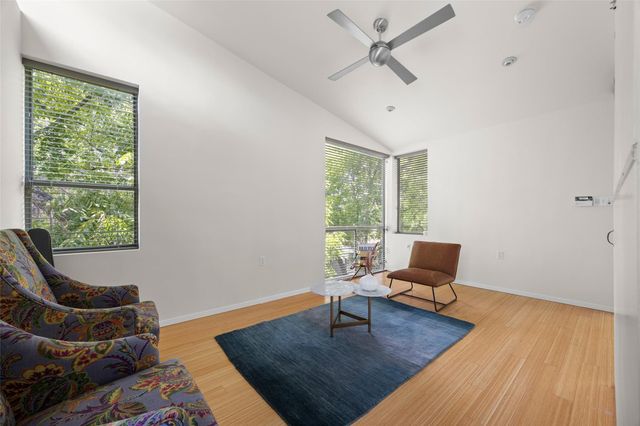 1305 Chestnut Ave, Austin, TX 78702