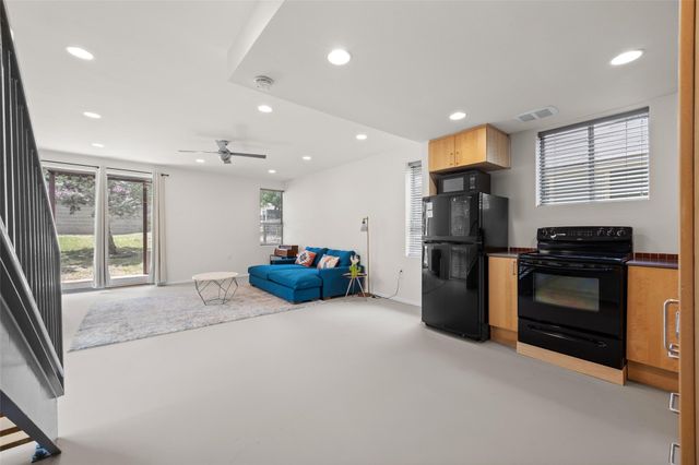 1305 Chestnut Ave, Austin, TX 78702