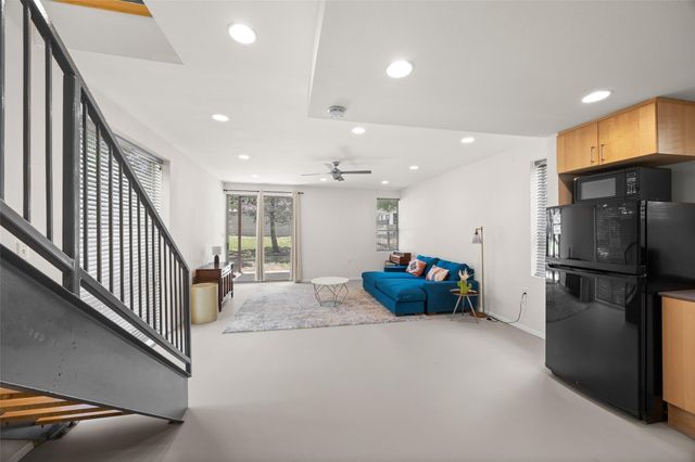 1305 Chestnut Ave, Austin, TX 78702