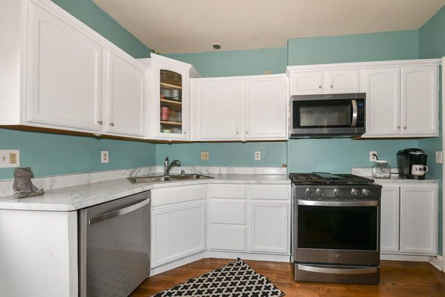 1717 N 47th STREET, Milwaukee, WI 53208