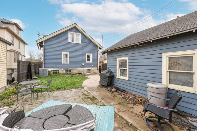 1717 N 47th STREET, Milwaukee, WI 53208