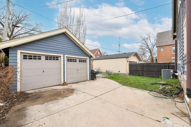 1717 N 47th STREET, Milwaukee, WI 53208