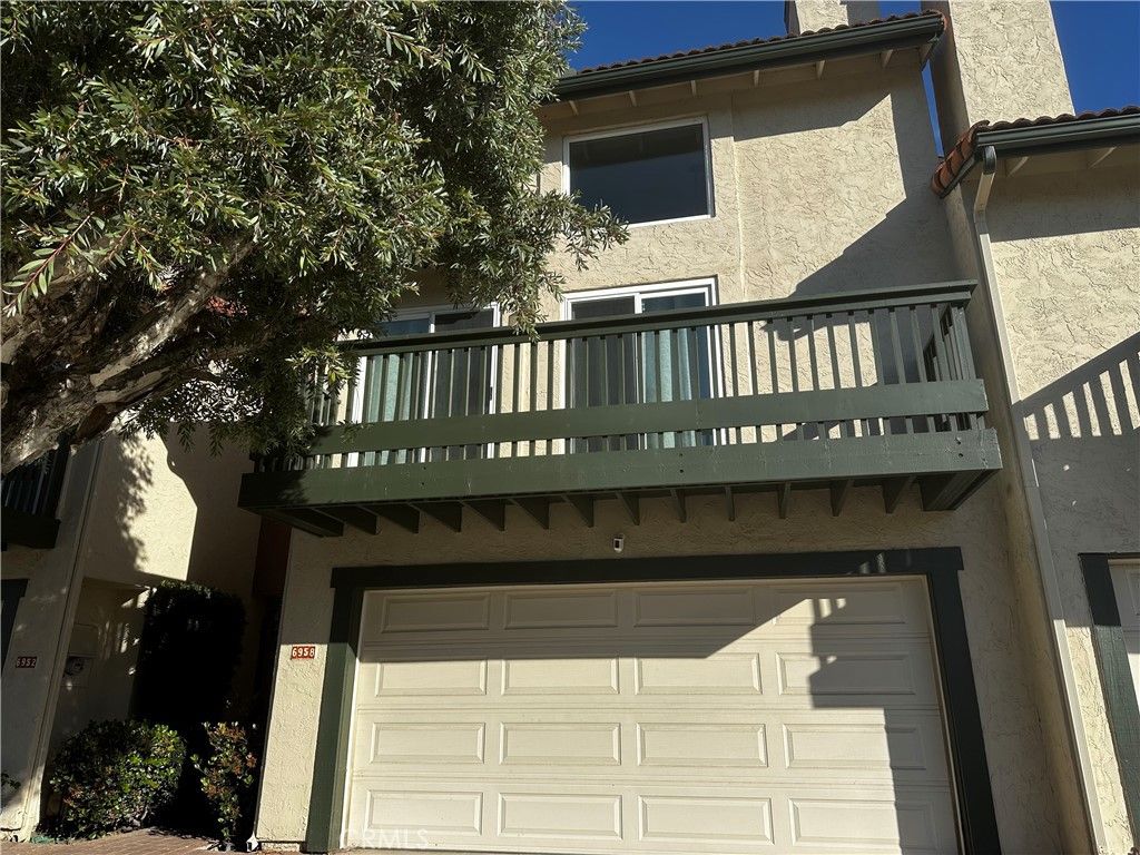 6958 Camino Pacheco, San Diego, CA 92111