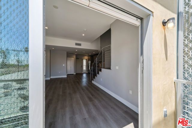 1223 N Hayworth Avenue 9, West Hollywood, CA 90046