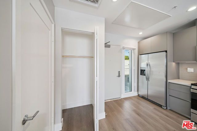 1223 N Hayworth Avenue 9, West Hollywood, CA 90046