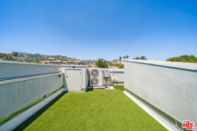 1223 N Hayworth Avenue 9, West Hollywood, CA 90046