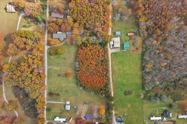 948 N Brace Rd, Summertown, TN 38483