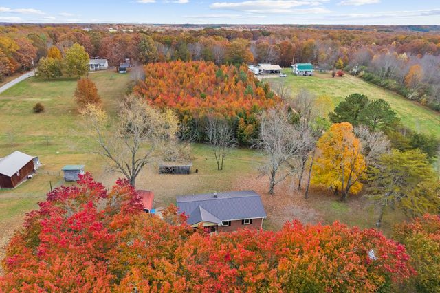 948 N Brace Rd, Summertown, TN 38483