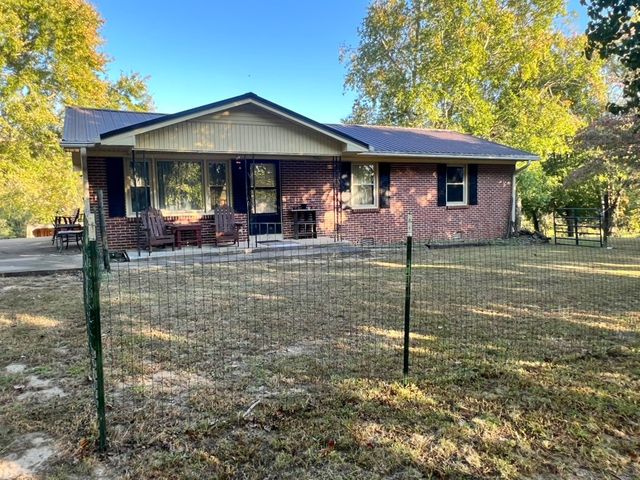 948 N Brace Rd, Summertown, TN 38483