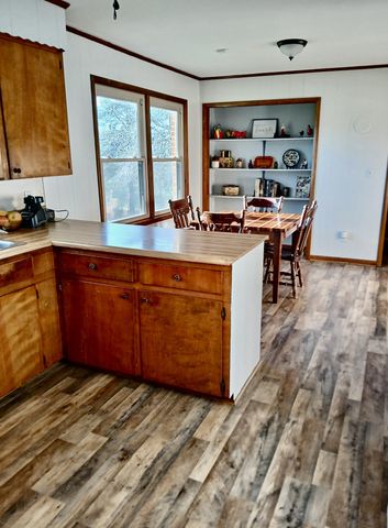 948 N Brace Rd, Summertown, TN 38483