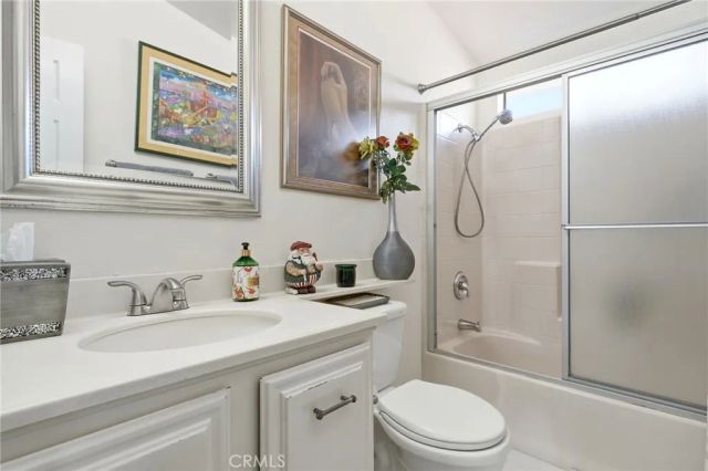 13691 gavina 463, Sylmar, CA 91342