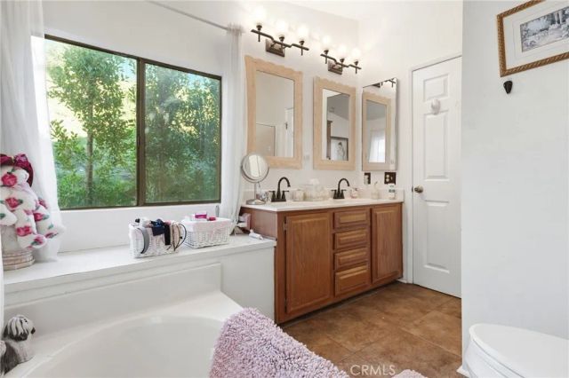 13691 gavina 463, Sylmar, CA 91342