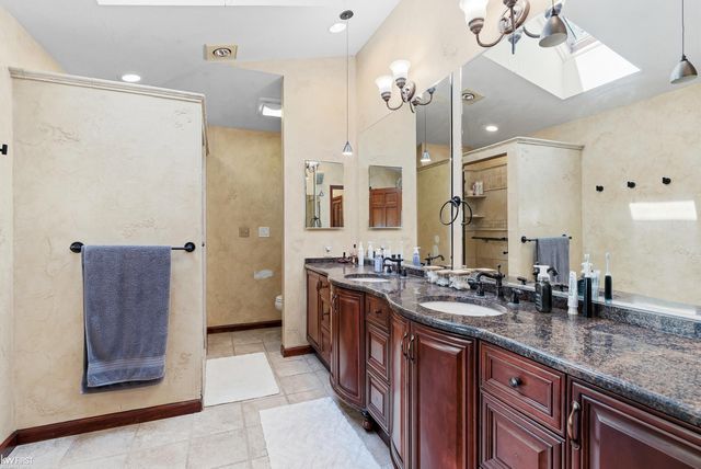 9220 Creekwood Lake Trail, Grand Blanc, MI 48439