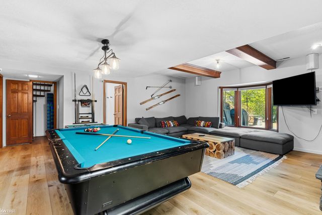 9220 Creekwood Lake Trail, Grand Blanc, MI 48439