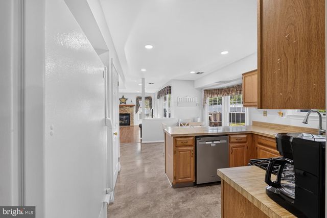 46 MANCHESTER RD, Mount Holly, NJ 08060