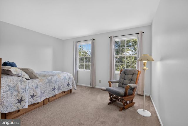 46 MANCHESTER RD, Mount Holly, NJ 08060