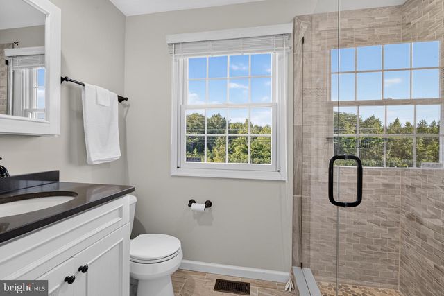46 MANCHESTER RD, Mount Holly, NJ 08060