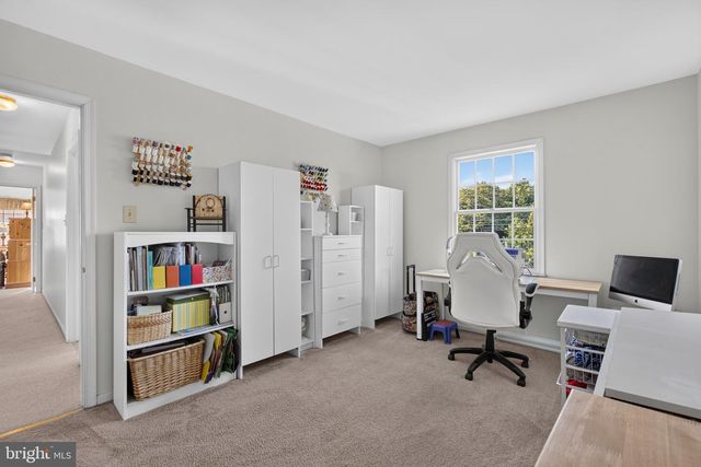 46 MANCHESTER RD, Mount Holly, NJ 08060