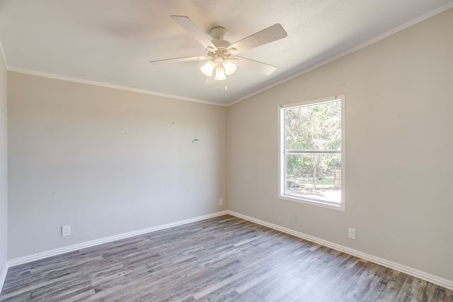 178 Valley Lake Lane, Springtown, TX 76082