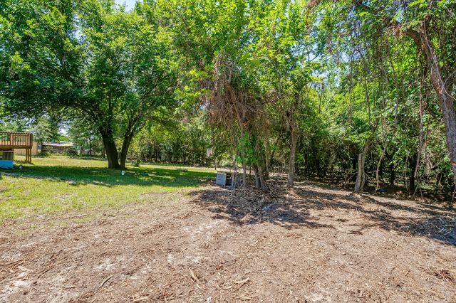 178 Valley Lake Lane, Springtown, TX 76082