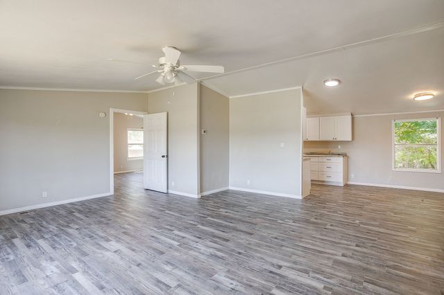 178 Valley Lake Lane, Springtown, TX 76082