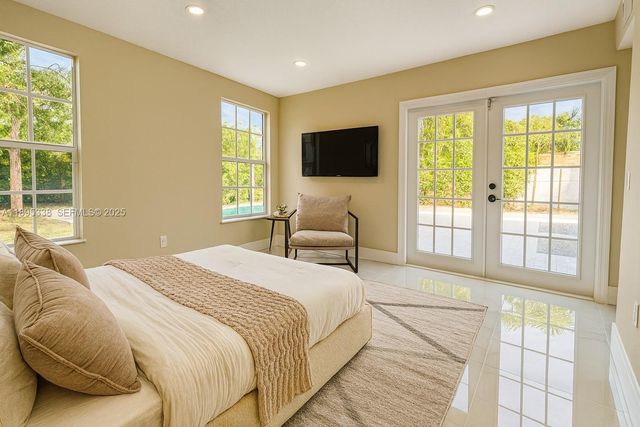 1399 NE 38th Street, Oakland Park, FL 33334