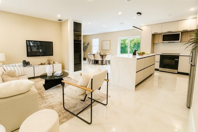 1399 NE 38th Street, Oakland Park, FL 33334